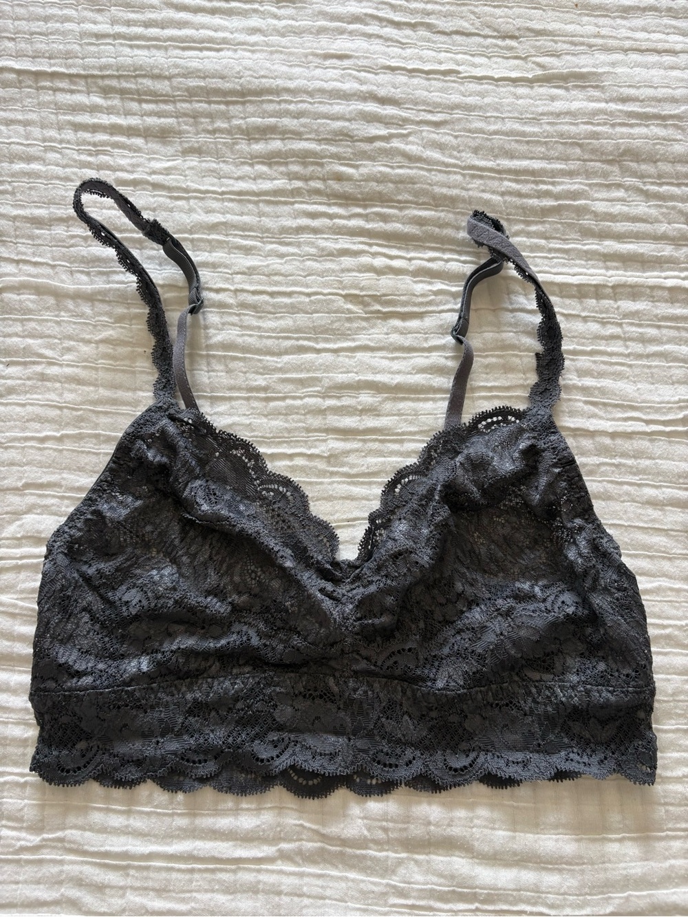 Cosabella Lace Bralette with Scalloped Edge in gray